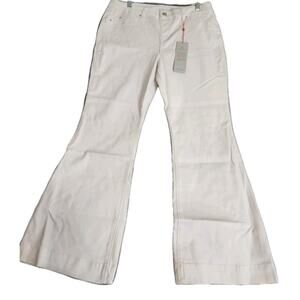 Laurie Felt Silky Flare Leg Jeans Womens‎ SZE LP (34x27) White Denim Stretch NWT